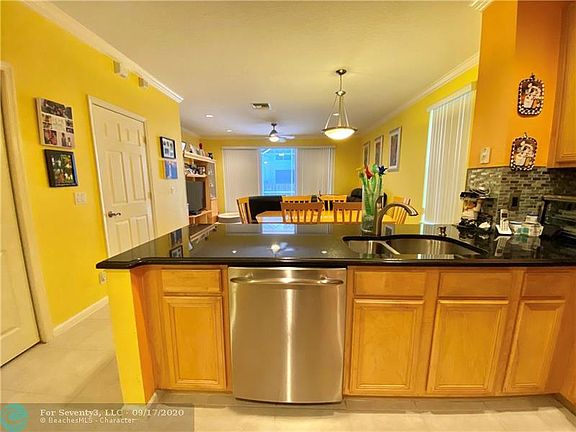 4th image of 9862 Porta Leona Ln #9862
