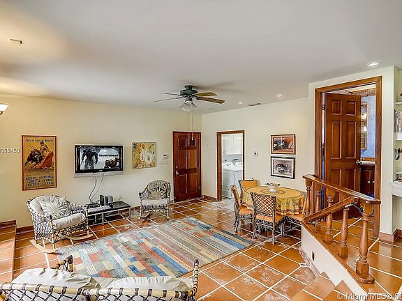5th image of 7500 W Treasure Dr