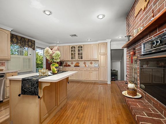 4th image of 15 Juniper Rd