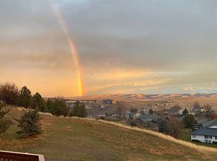 1220 SW Theta Ct, Pendleton, OR 97801