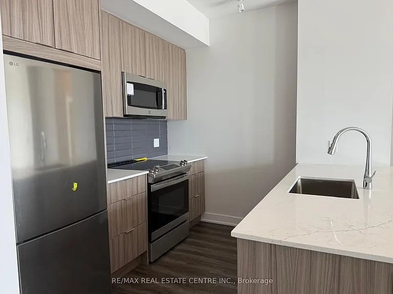430 Square One Dr #1007 — Photo 32