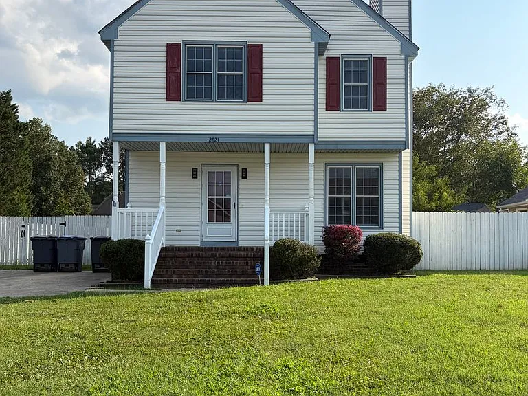 2421 Sexton Rd — Photo 1