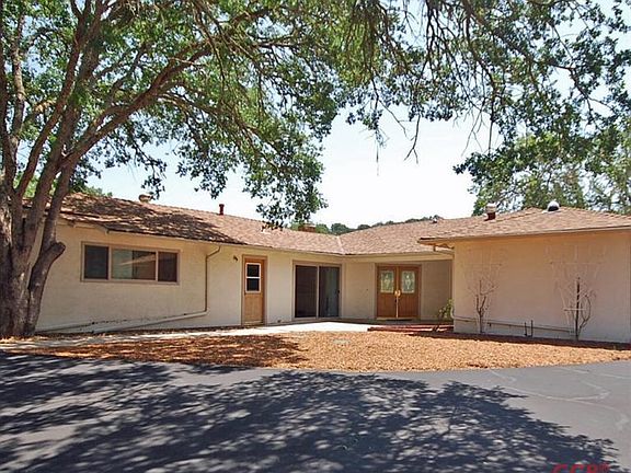 3rd image of 9930 Carmelita Ave