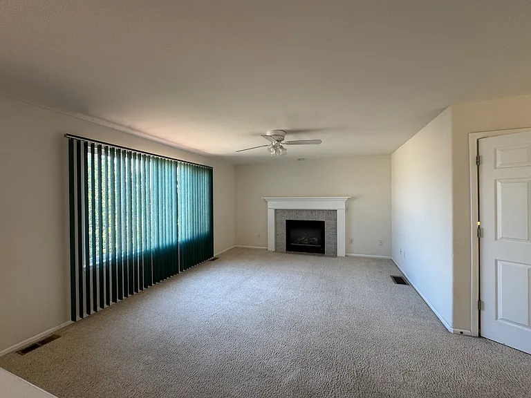 923 Grays Peak Dr — Photo 86