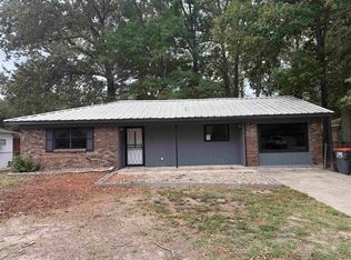 3504 Shamrock Dr, Pine Bluff, AR 71603