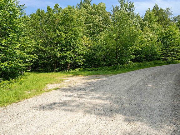 4th image of 115 Stone Hill Road