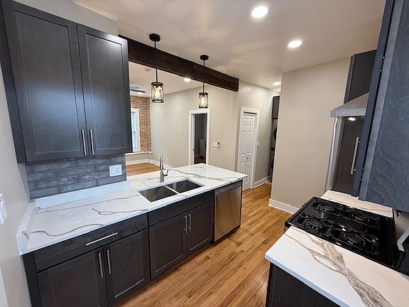 2nd image of 1241 W North Shore Ave #2H