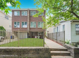 188 Graham Blvd #B, Staten Island, NY 10305