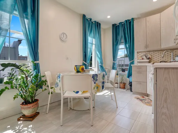 1144 Halsey Street image 14 of 23