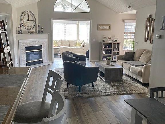 5th image of 8722 Linksway Dr