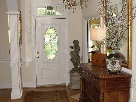 4th image of 2464 Penngate Dr