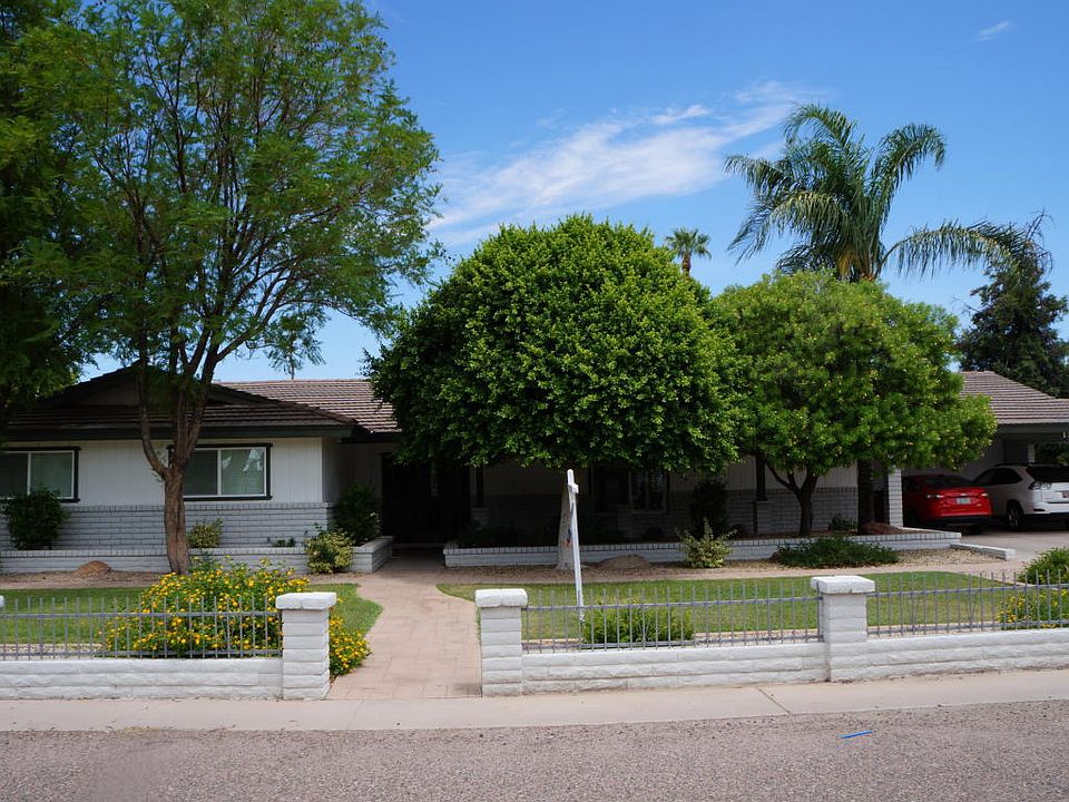 1st image of 1527 S 108th Way