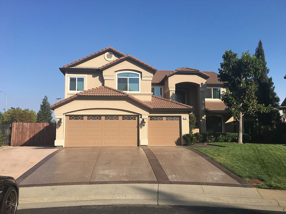 1st image of 104 La Paz Ct
