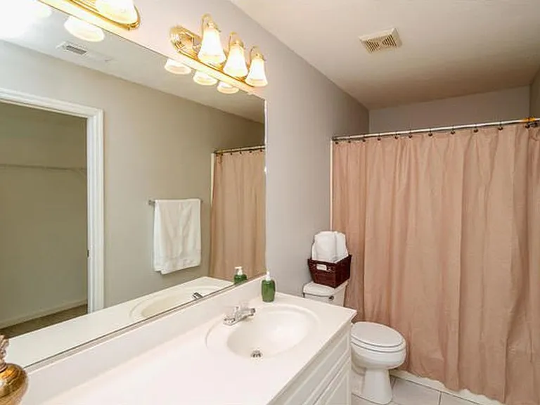 227 Caldwell Cir — Photo 6