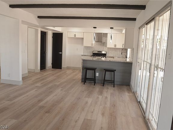 5th image of 4232 Sheppard Dr
