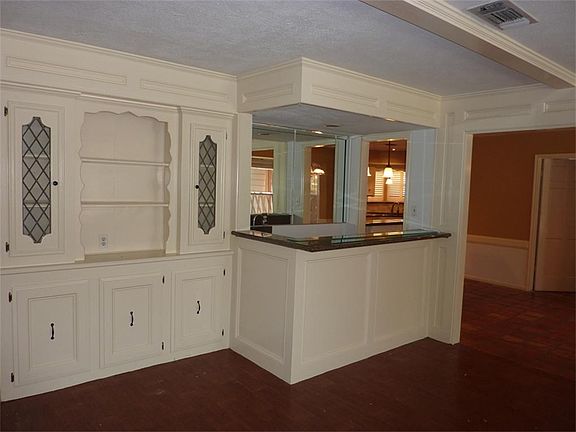 A View of the Den Built ins