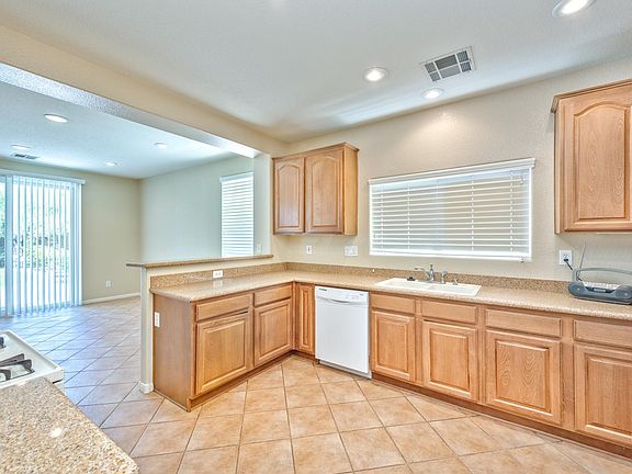 3rd image of 532 Lacabana Beach Dr