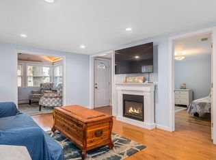 7 Hemlock St, Hampton, NH 03842