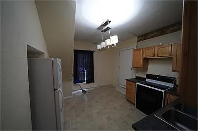 510 E Mount Vernon St — Photo 9