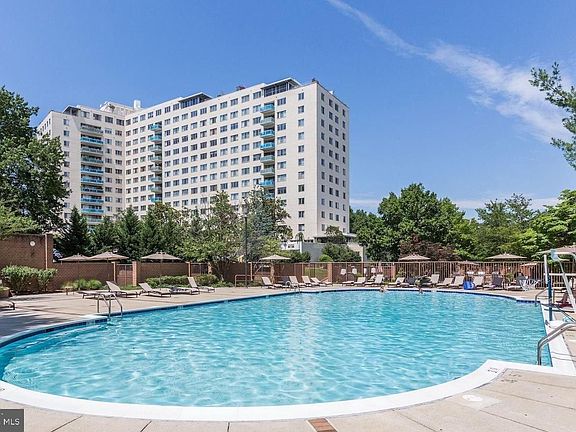 2nd image of 10101 Grosvenor Pl APT 712