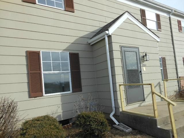 1st image of 5911 E 127th St