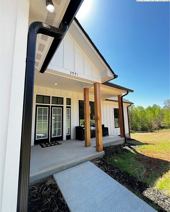 2nd image of 3991 Poplar Springs Road