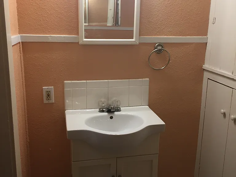 510 E Peoria Ave — Photo 5