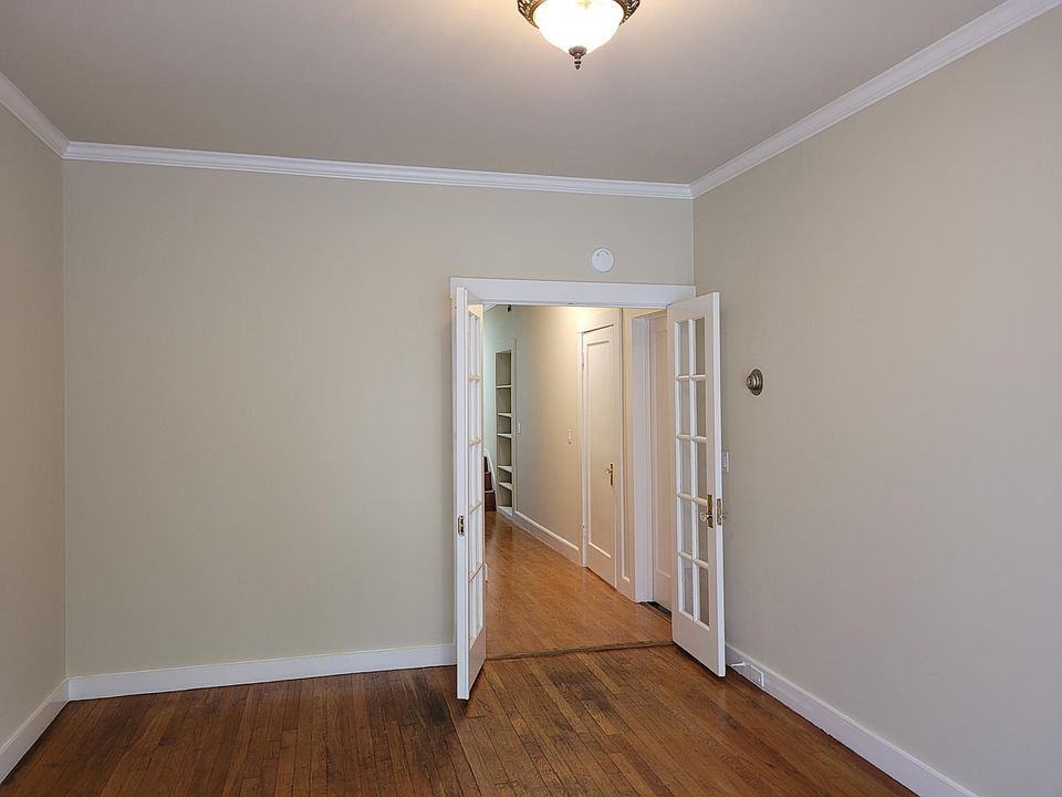 1st image of 321A N Willard St