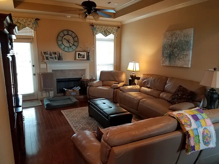9821 Helmsley Cir — Photo 10