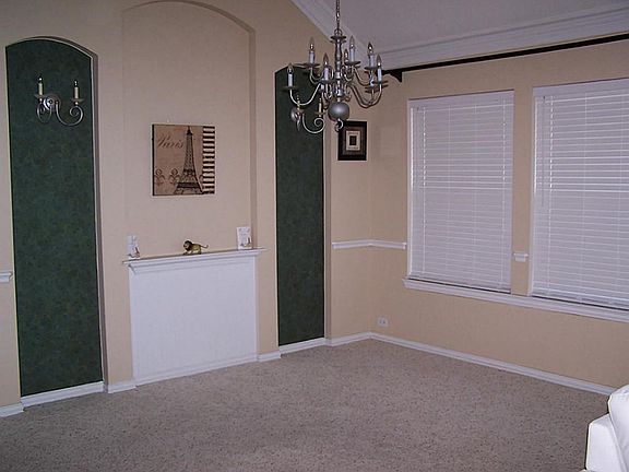 Formal Dining