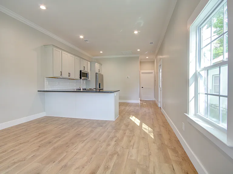 2031 Davidson St NE #A — Photo 5