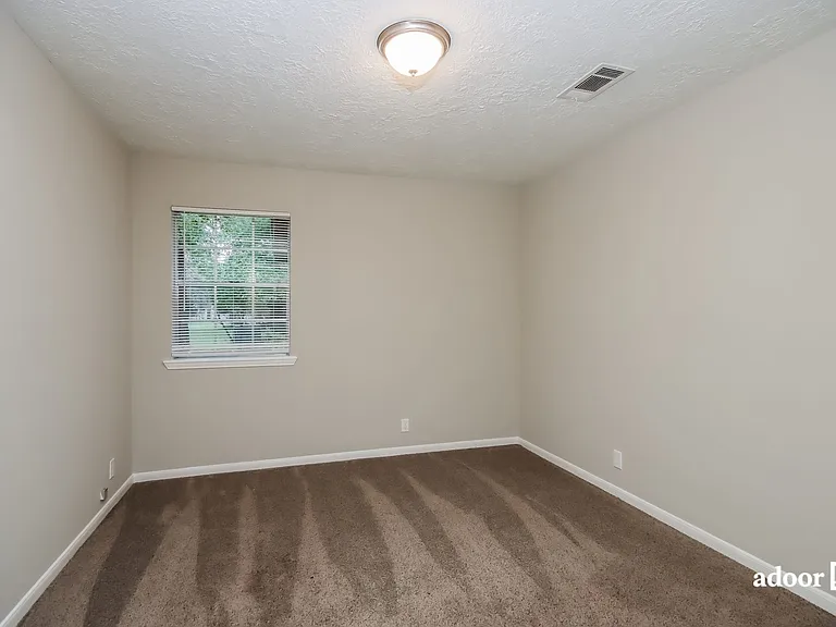 11414 Twain Dr — Photo 8