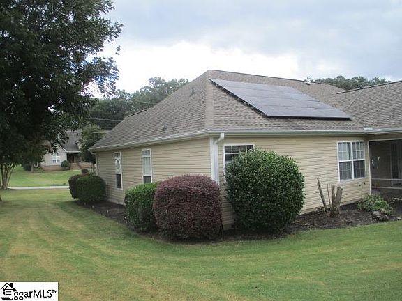 3rd image of 205 Fairhaven Dr