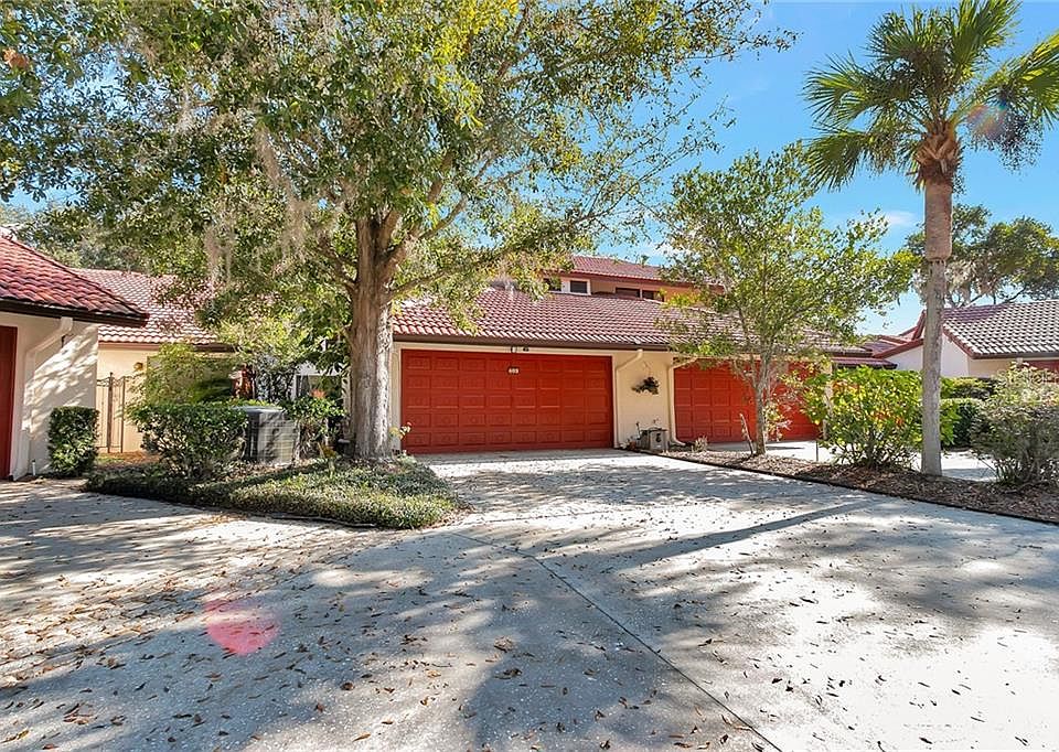 1st image of 403 Clusterwood Dr