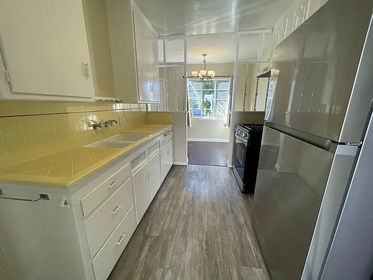 2625 Cloverfield Blvd — Photo 6