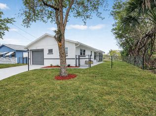 9197 SW 3rd Street, Boca Raton, FL 33428