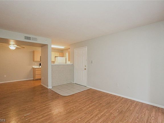4th image of 950 Seven Hills Dr APT 2814