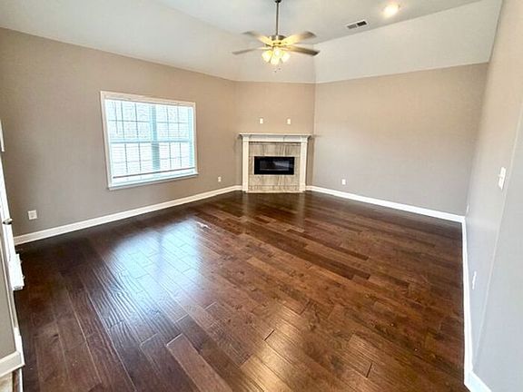 3rd image of 4422 Shinault Ln #1