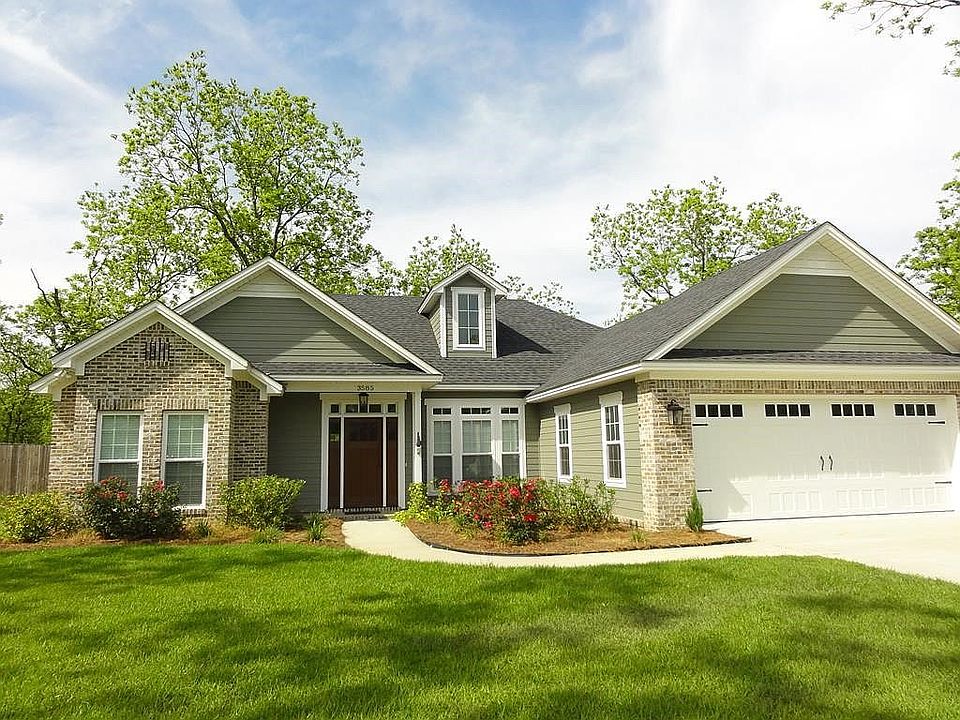 1st image of 3585 Desirable Dr