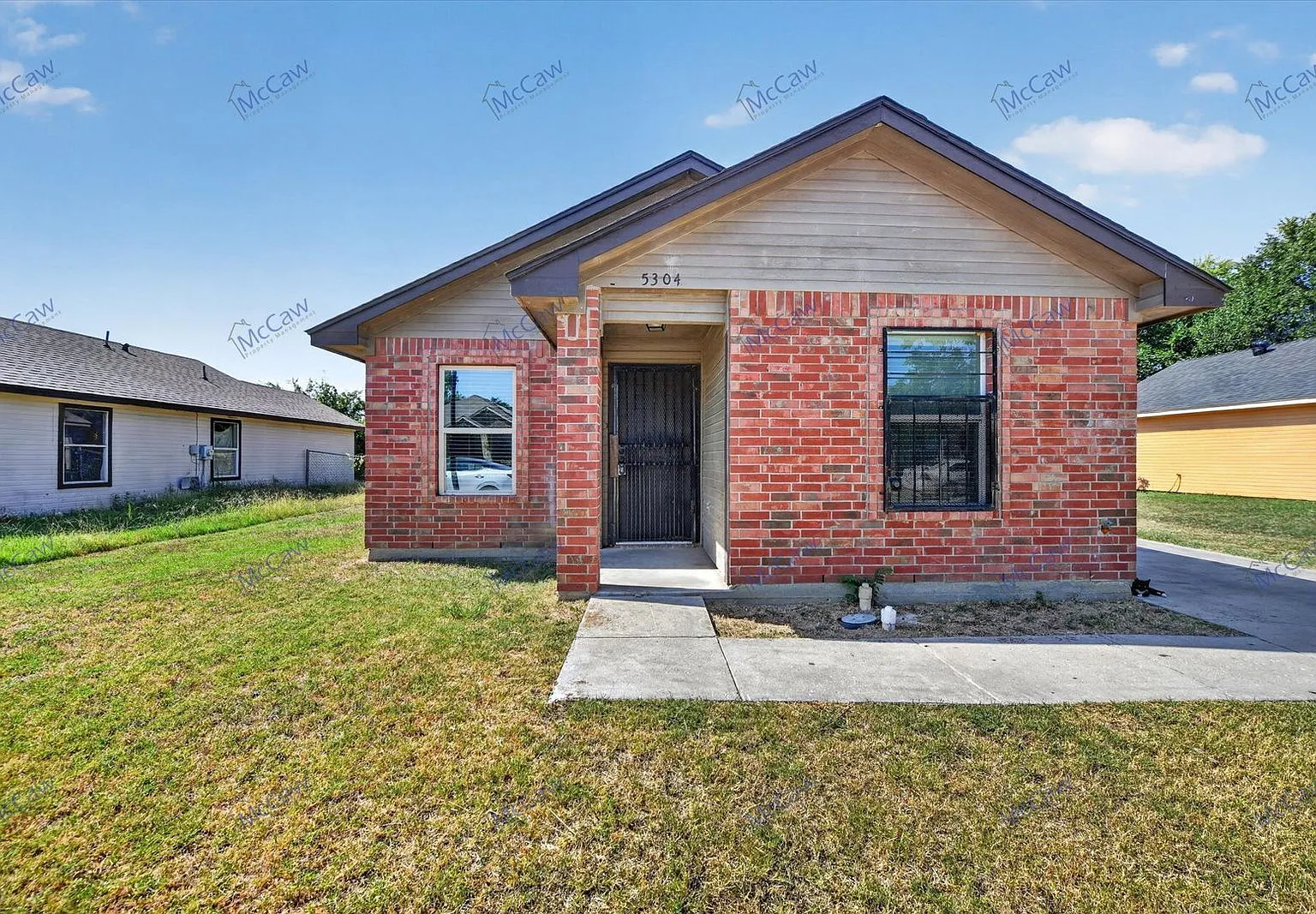 4 bed, 2.0 bath, 1250 sqft, $2,050 — Photo 3