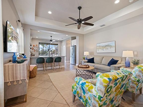5th image of 208 Brienza Loop