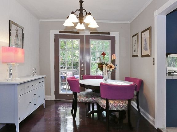 5th image of 10 Forest Ave