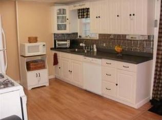 322 Forest Dr, Wilmington, DE 19804