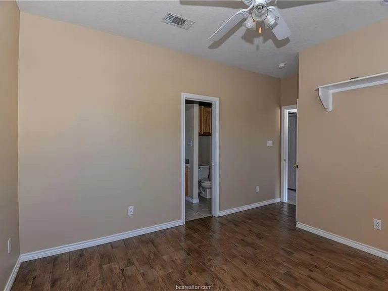 501 Fraternity Row — Photo 23