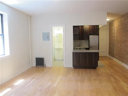 Rented by TWINSTONE PROPERTIES | media 17