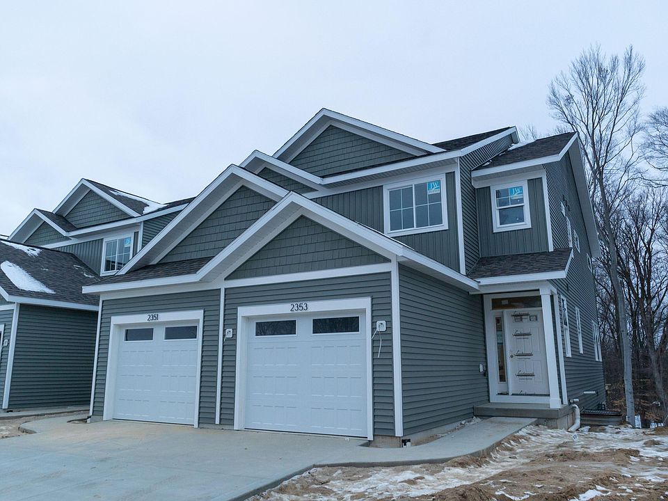 1st image of 2347 Watertown Way NE