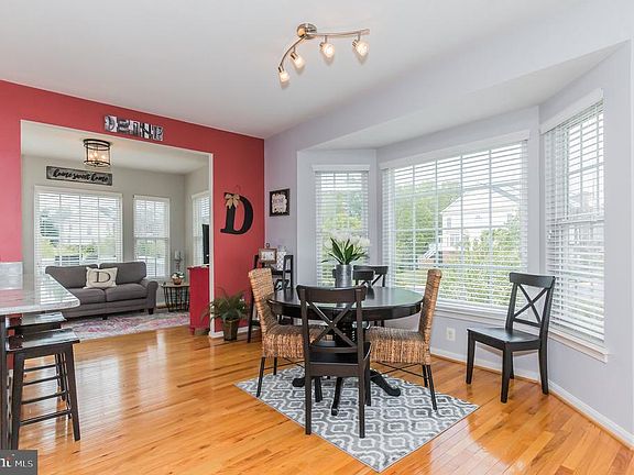 5th image of 14600 Turara Ct