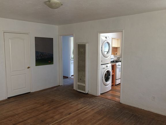 2nd image of 2109 Pine Ave