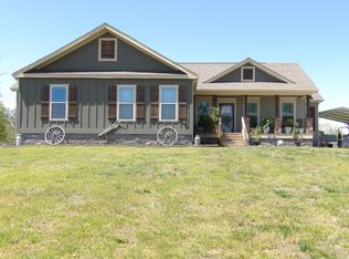 520 Young Rd, Waverly, TN 37185