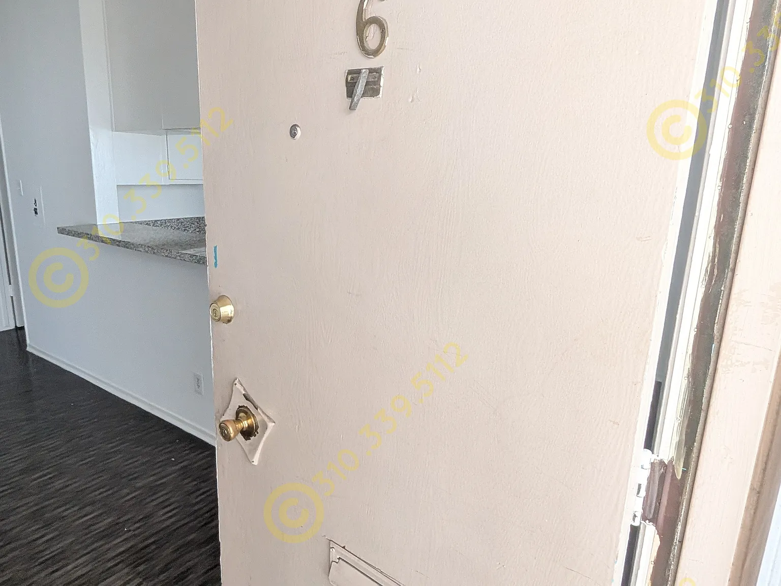 2 bed, 800 sqft, $2,440 — Photo 2